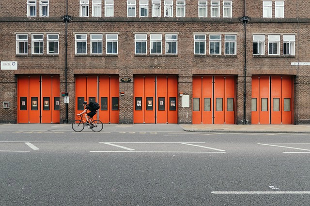 Choisir une porte d’entrée sécurisée pour votre bâtiment