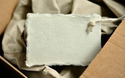Fabriquer une boite de rangement originale avec des cartons d’emballage.
