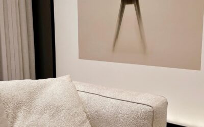 Minimalisme assumé : Les secrets pour un intérieur épuré et apaisant