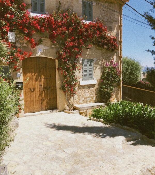 Pourquoi les maisons anciennes ont tant de charme… ? mais demandent un peu plus de soin